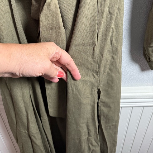 Joyfolie Malin Dress in Sage Green Long Sleeve Maxi 
Size XL - Picture 7 of 10